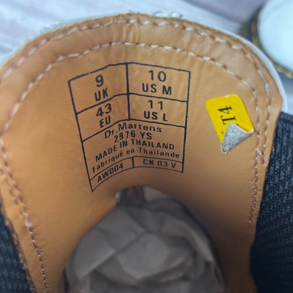 Dr. Martens 2976 Quad Womens Sz 11 Chelsea Boots White Leather Slip On - Picture 9 of 9